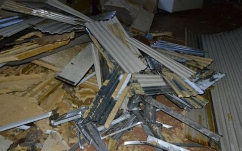 Vasat loptak a hívatlan vendégek a hétvégi házból