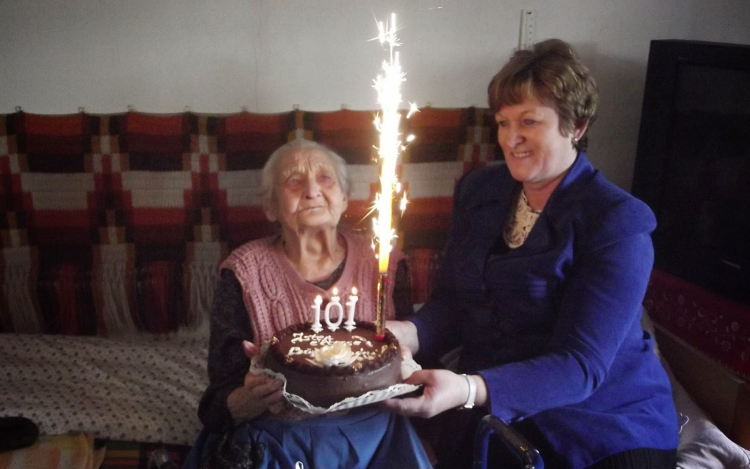 Túl a századik életéven