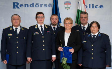 Elismerésben részesültek a Nógrád megyei rendőrök