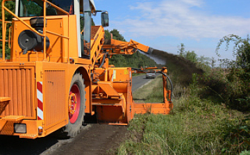 Géppark-korszerűsítés a Magyar Közútnál
