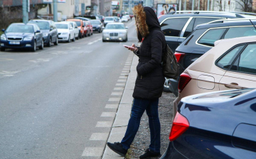 Brutál bírságot kaphatnak a gyalogosok is – A KRESZ mindenkire vonatkozik