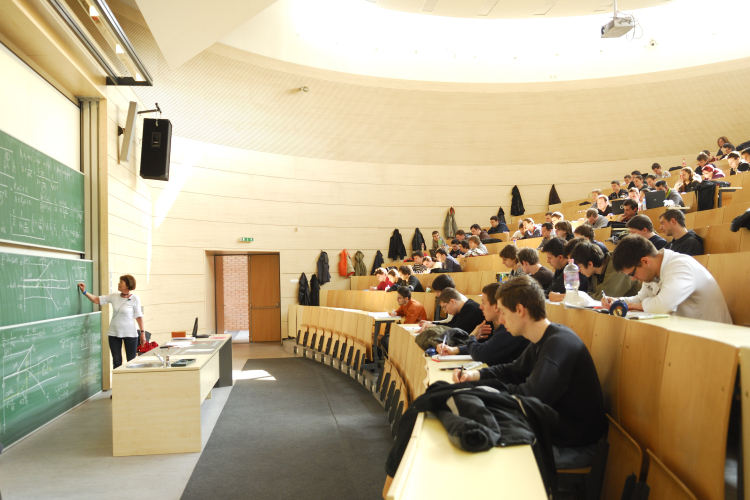 Műszaki felsőoktatási szakképzést indít az Óbudai Egyetem