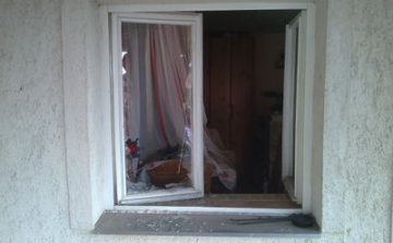 Rendőrkézen a magánlaksértő