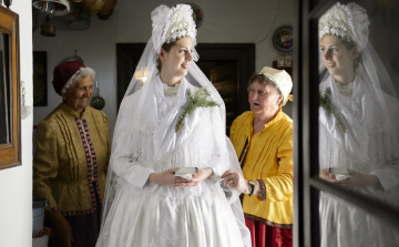 NOVEMBER 30. - Szent András napja. A disznóvágások kezdete, a házassági varázslások ideje is