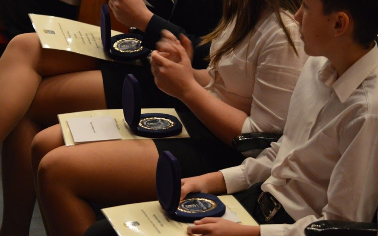 66 jó tanuló, jó sportoló fiatalt díjaztak idén Salgótarjánban