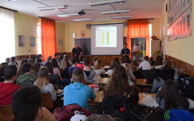 Toborzás Salgótarjánban