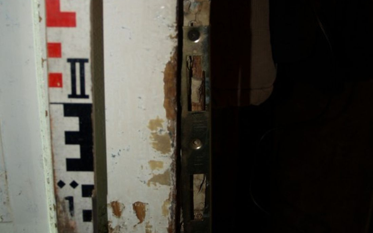 Előzetes letartóztatásban a betörő