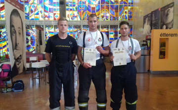 Ezüstérmes a Nógrád megyei lépcsőfutó páros