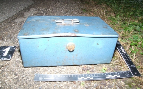 Dédunokája tört be az idős férfi lakásába