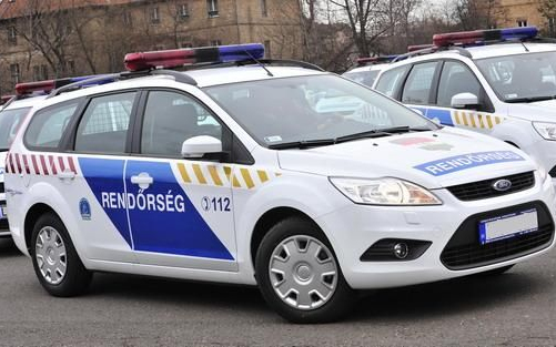 Egymást ijesztgették a garázdák