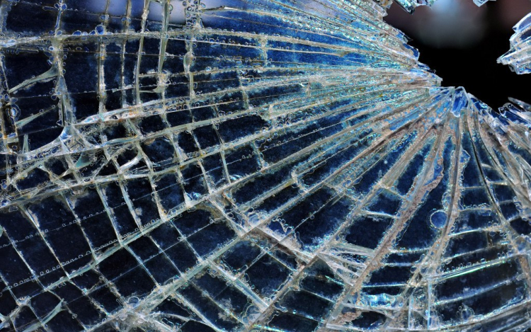 Magánlaksértés és rongálás Nagybárkányban