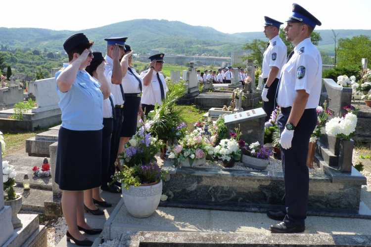 Néma megemlékezés