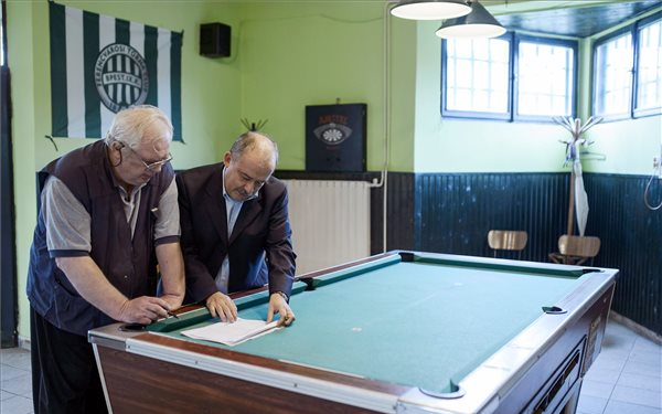 Megkezdődött a választási kampány