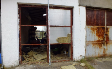 Visszajárt a telephelyre lopni