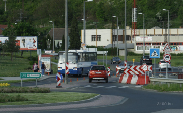 Augusztus elejére állhat helyre a rend a körfogalomnál