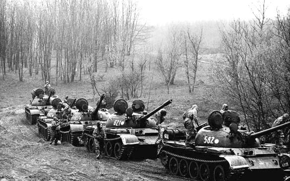 Robbantásos filmjeleneteket forgatnak Rétságon