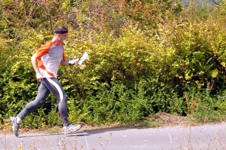 Tájfutók a Tatár-árokban