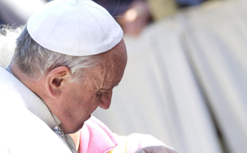 Ferenc pápa ismét meglepett mindenkit