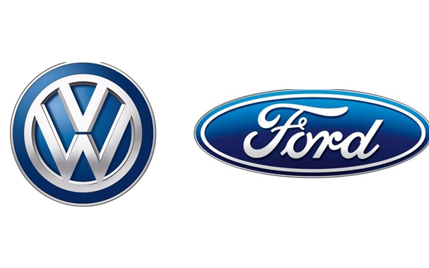 Globális szövetséget kötött a Volkswagen és a Ford