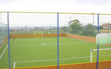 Műfüves pályát adtak át Balassagyarmaton