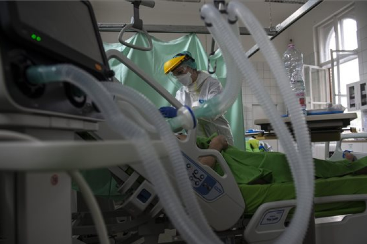 Meghalt 107 beteg, 6268 új fertőzöttet találtak Magyarországon