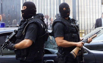 Terrorelhárítók segítettek kórházba juttatni egy nőt Érsekvadkerten