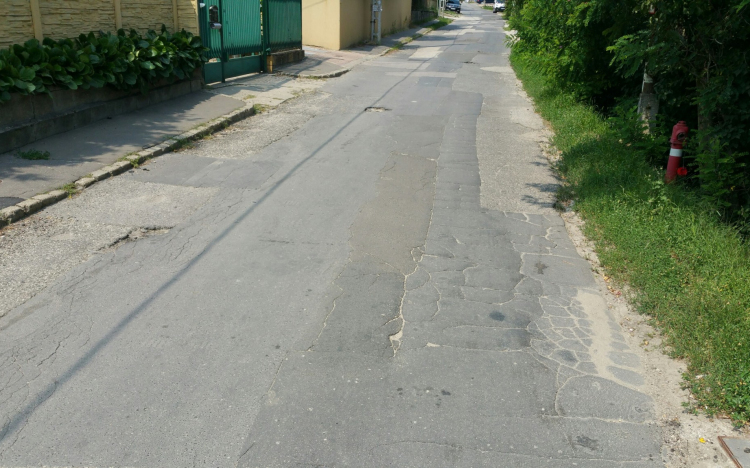 Nem újulnak meg a Karancs és Bányász utak