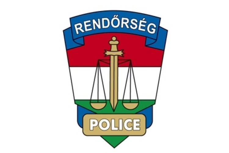 Játszótéren verekedett