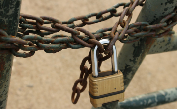 Lopott a fiatalkorú