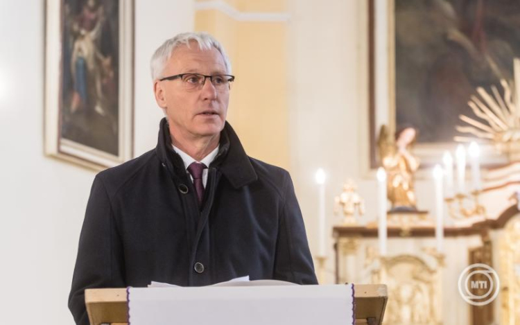 Soltész Miklós: hamarosan új program indul a falusi templomok felújítására