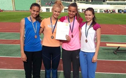 Ezüstérmes a SKÁID váltója