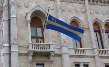 Őrtüzek, gyertyák és fáklyák égtek - ez történt a székely autonómia napján