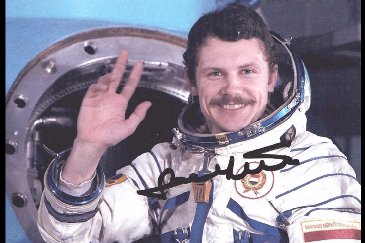 Farkas Bertalan, az első magyar űrhajós