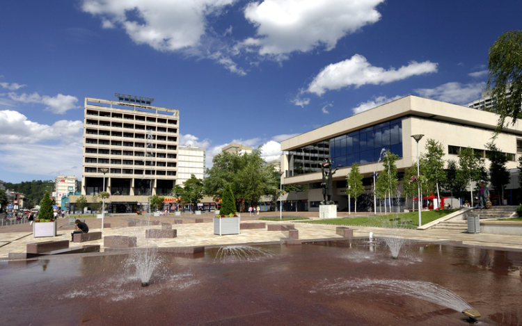 Új Nemzedék közösségi teret adtak át Salgótarjánban