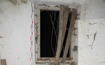 Betörtek a telephelyre