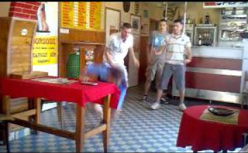 Italboltban mérték össze erejüket