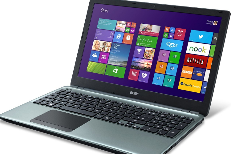 Laptoppal és bankkártyával távozott