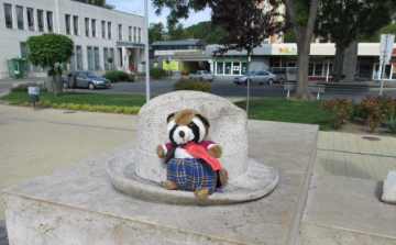  Plüssállatok várták a gyerekeket városszerte