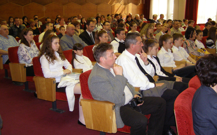 Megyénk jó tanuló, jó sportoló diákjai