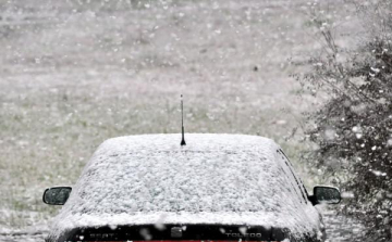 A havazás miatt leállt a közlekedés Szendehelynél