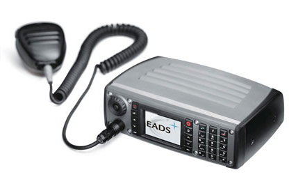 EDR-rádiókat kaptak az önkéntes tűzoltók