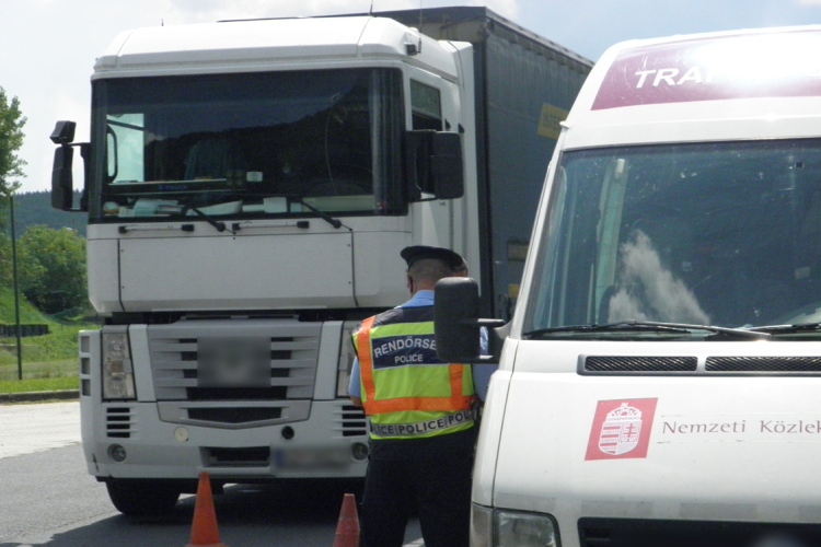 Folytatódnak a határrendészeti ellenőrzések