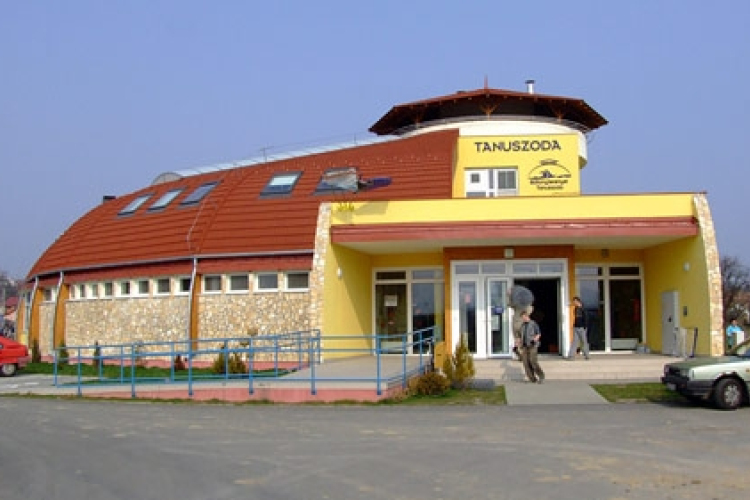 Gazdaságosabb a kisterenyei uszoda fűtése