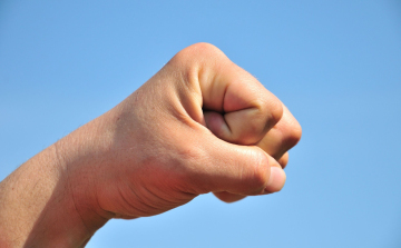 Italbolt előtt fitogtatta erejét