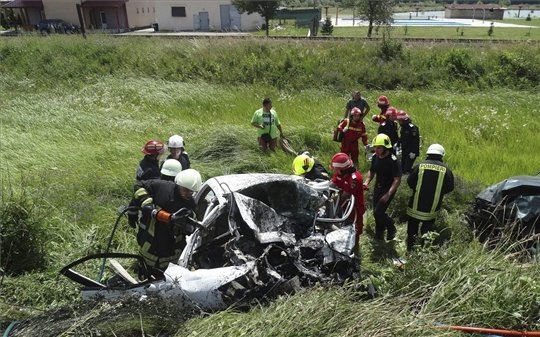 Négyen meghaltak egy magyar autó balesetében Romániában 