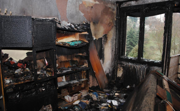 Nyolcemeletesben csaptak fel a lángok Salgótarjánban