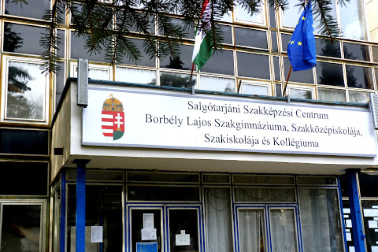 Pályaválasztók a Digitális Közösségi Alkotóműhelyben