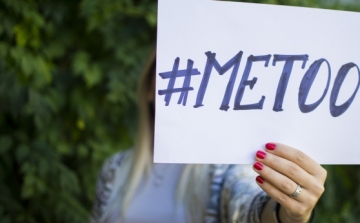 Zaklatási ügyek - Ismert francia nők a szexuális erőszak elleni sürgős akciótervet követelnek az államfőtől