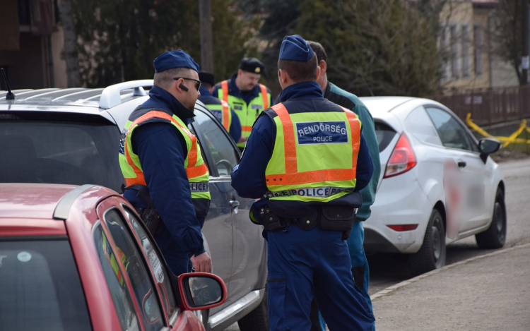 Ellenőrzések az utakon