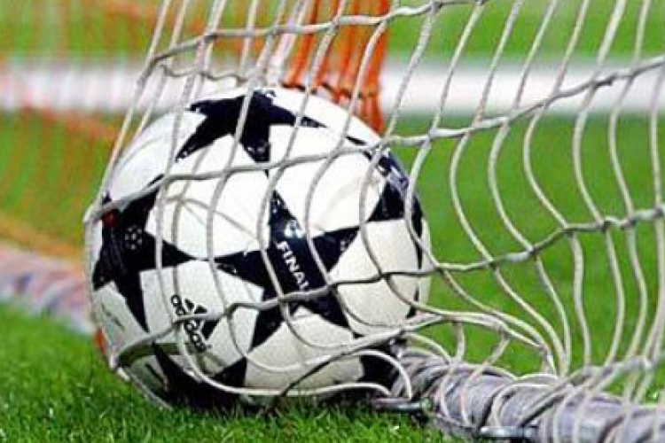 Héhalmi kapus őrzi a hálót Szocsiban